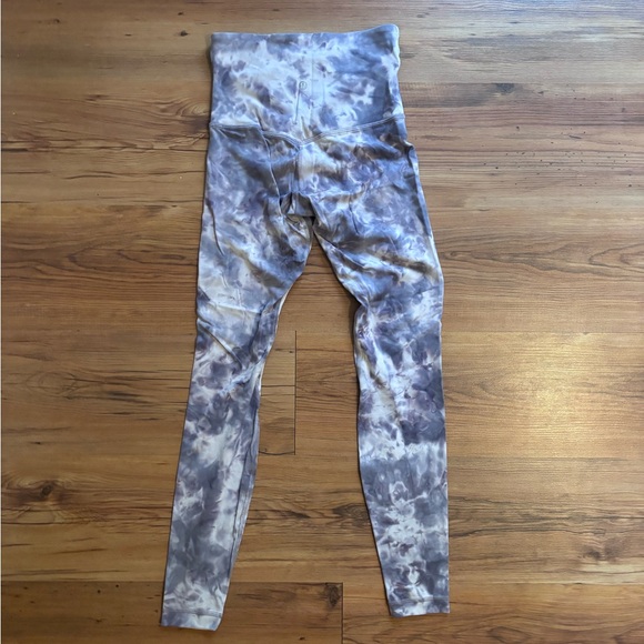 Lululemon Align Tie-Dye Criss-cross High-Waist Leggings - Purple & Cream - Picture 5 of 6